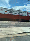 Frank's New York Style Delicatessen outside