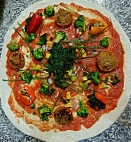 Pizza Cacio Formaggio food