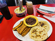 La Pupusa Loca food