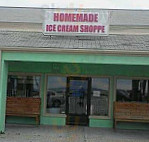 Homemade Ice Cream Shoppe outside