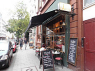 Cafe Paris Wiesbaden outside