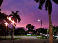 Mattison's City Grille /Bradenton Riverwalk outside