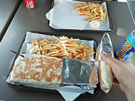 Le Mail Burger food