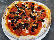 Rioni Pizzeria Napolitana food