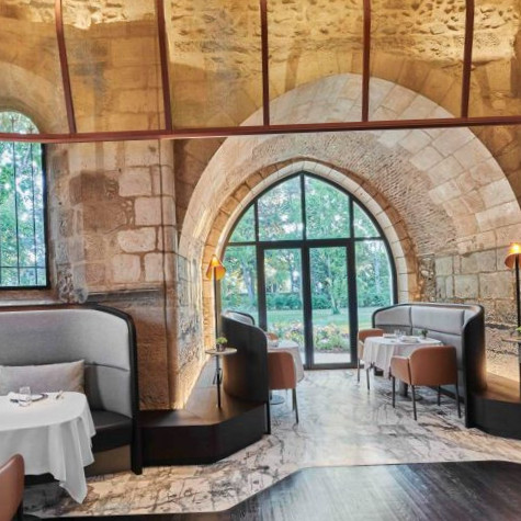 restaurant image