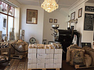 Fare Tedici Caffè Espresso Studio inside