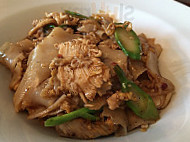 Ploy Thai Kitchen food