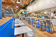 Mendocino Farms inside