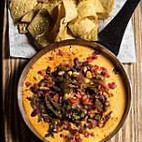 Eish W Gebna عيش وجبنة Comida