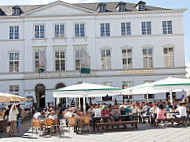 Bitburger Wirtshaus food