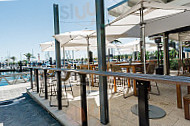 Salty Oyster Dockside And Grill outside