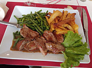 Le Clos Saint Andre food