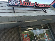 Little Caesars Pizza outside