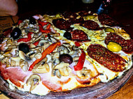 Pizzeria El Reloj food