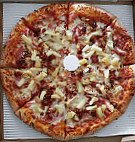 Wow Pizza food