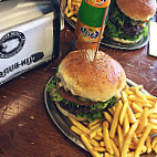 Barlin Burger food