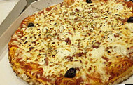 Geoffrey Pizza food