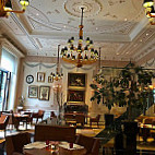 Palazzo Parigi food