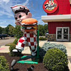 Frisch's Big Boy outside