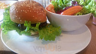 85 Ozo Maison Burger food