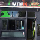 L'unik Kebab outside