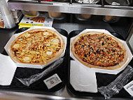 Pizza Hut food