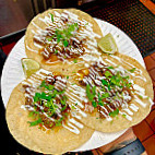 Sancho's Tacos food