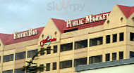 Emeryville Public Market outside