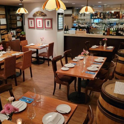 restaurant image