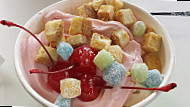 Frozerts Frozen Yogurt food