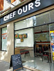 Chef Ours inside