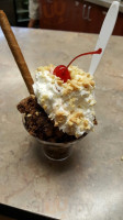 Chocolate Moose Ice Cream Parlor food