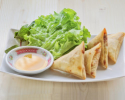 La Cantonaise food