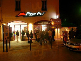 Pizza Hut food