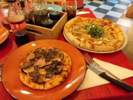 La Pizzeria Italia Gourmet food