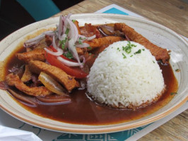 A Manos Peruanas food