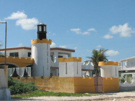 La Casa del Faro outside