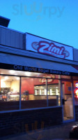 Zimi Bagel Cafe outside