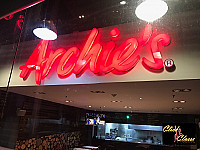 Restaurante Archie's inside