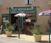 Auberge des Moulins outside