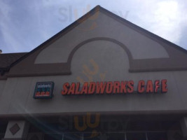 Saladworks food