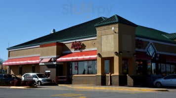 Arby's outside