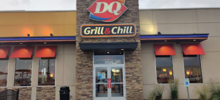 Dairy Queen Grill Chill outside