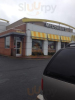 Mcdonald's outside