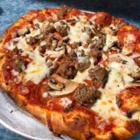 Mountain Pizza And Taproom food