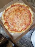 Knockout Pizza food