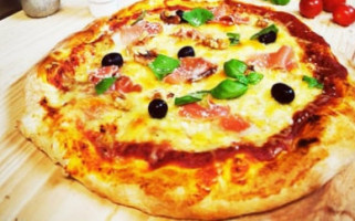 Top Pizza food