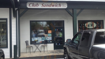 Club Sandwich inside