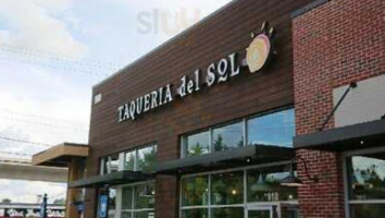 Taqueria Del Sol food