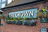 The Crown Pub, Chalgrove outside